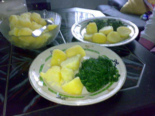Kartoffeln mit Spinat