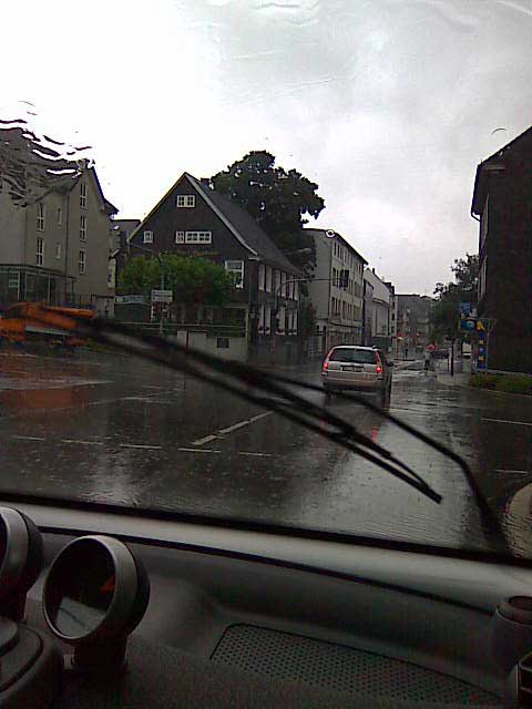 Auto im Regen